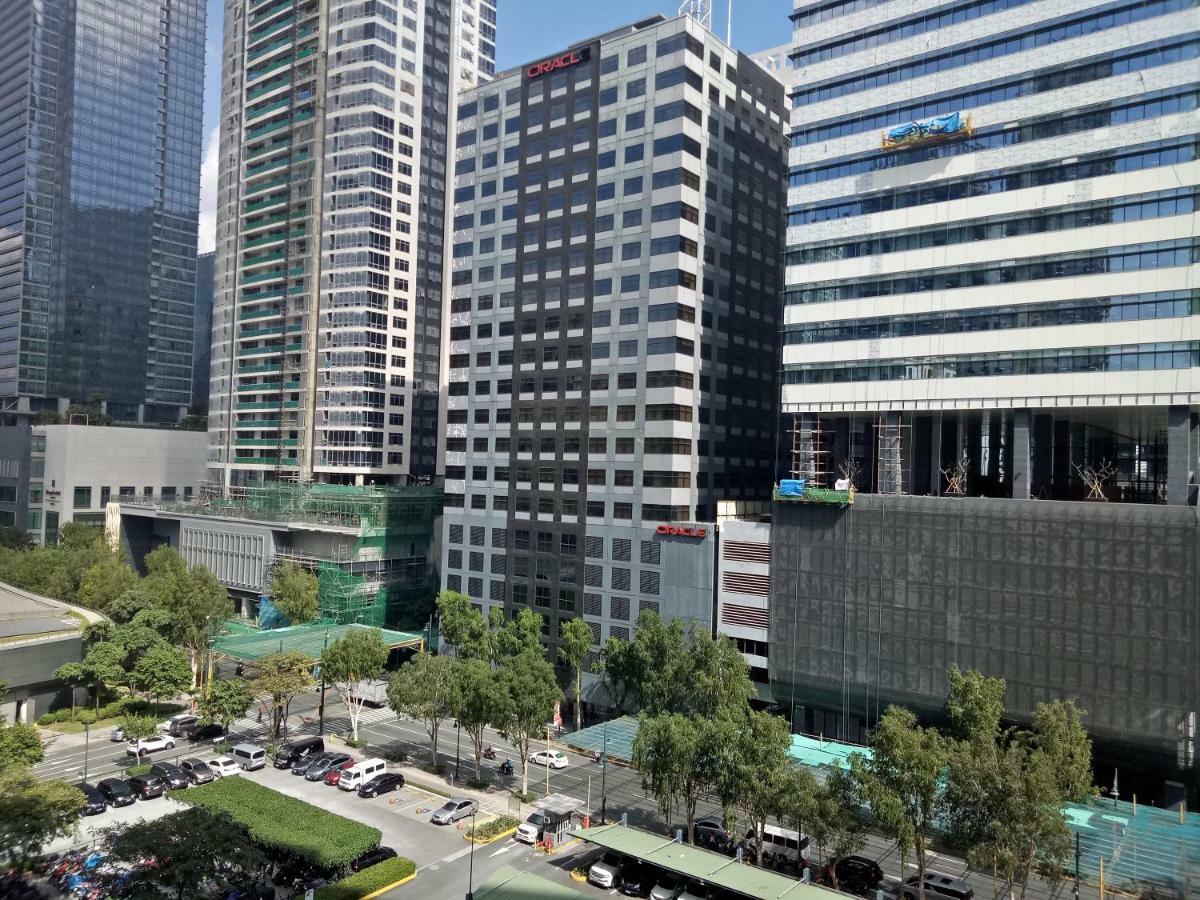 Forbes Area Bgc Taguig Manila Apartamento Exterior foto