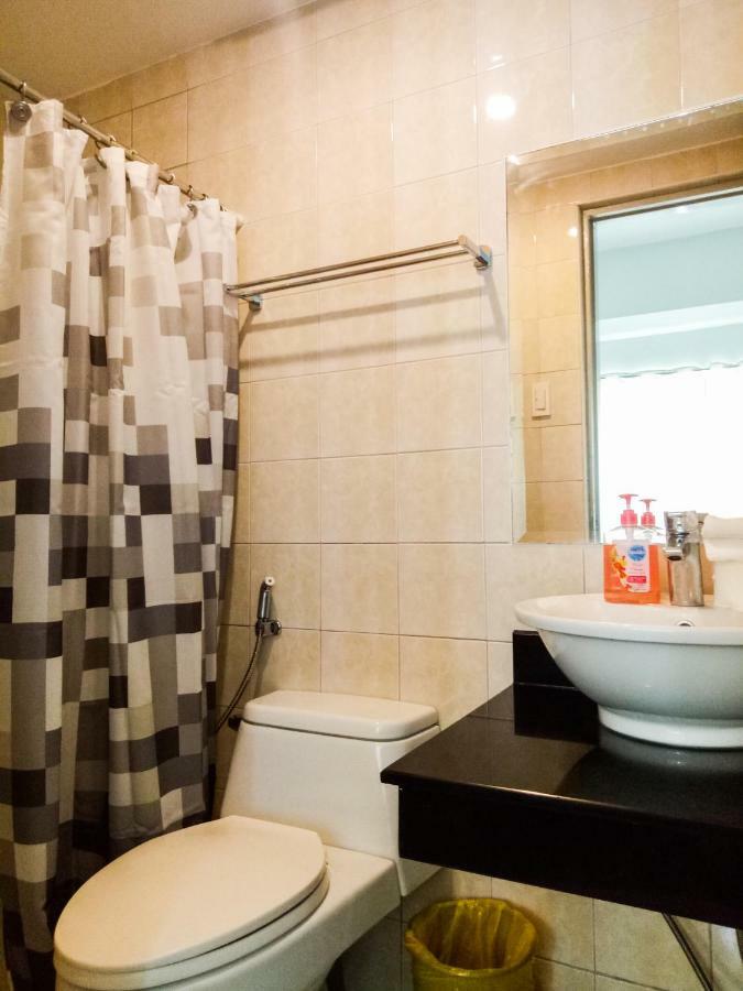 Forbes Area Bgc Taguig Manila Apartamento Exterior foto