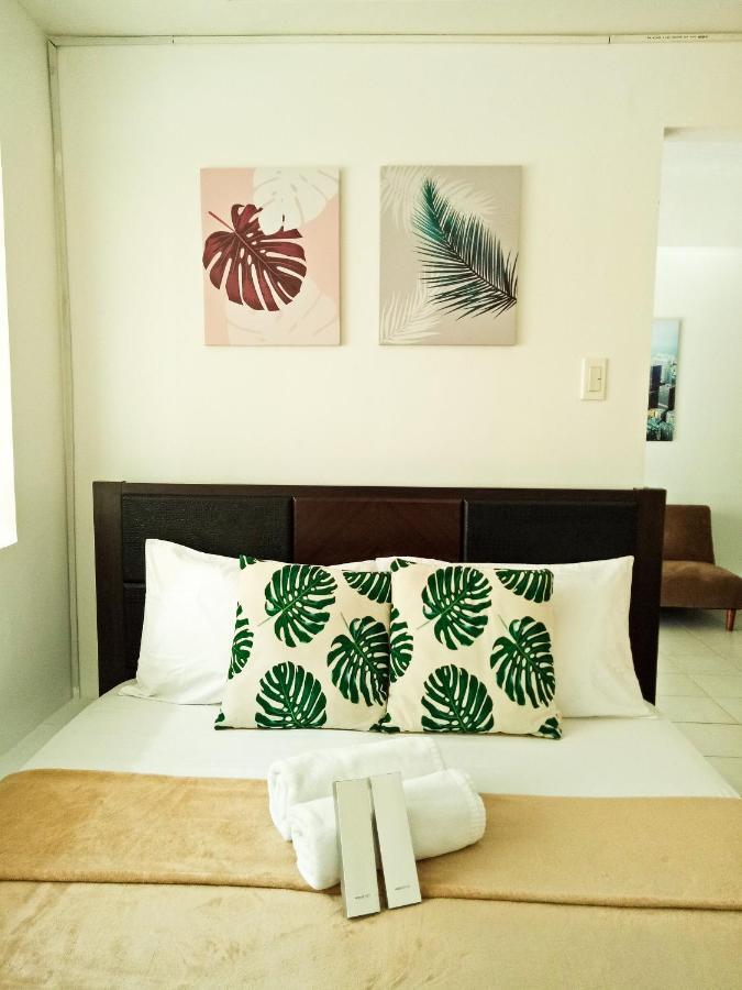 Forbes Area Bgc Taguig Manila Apartamento Exterior foto