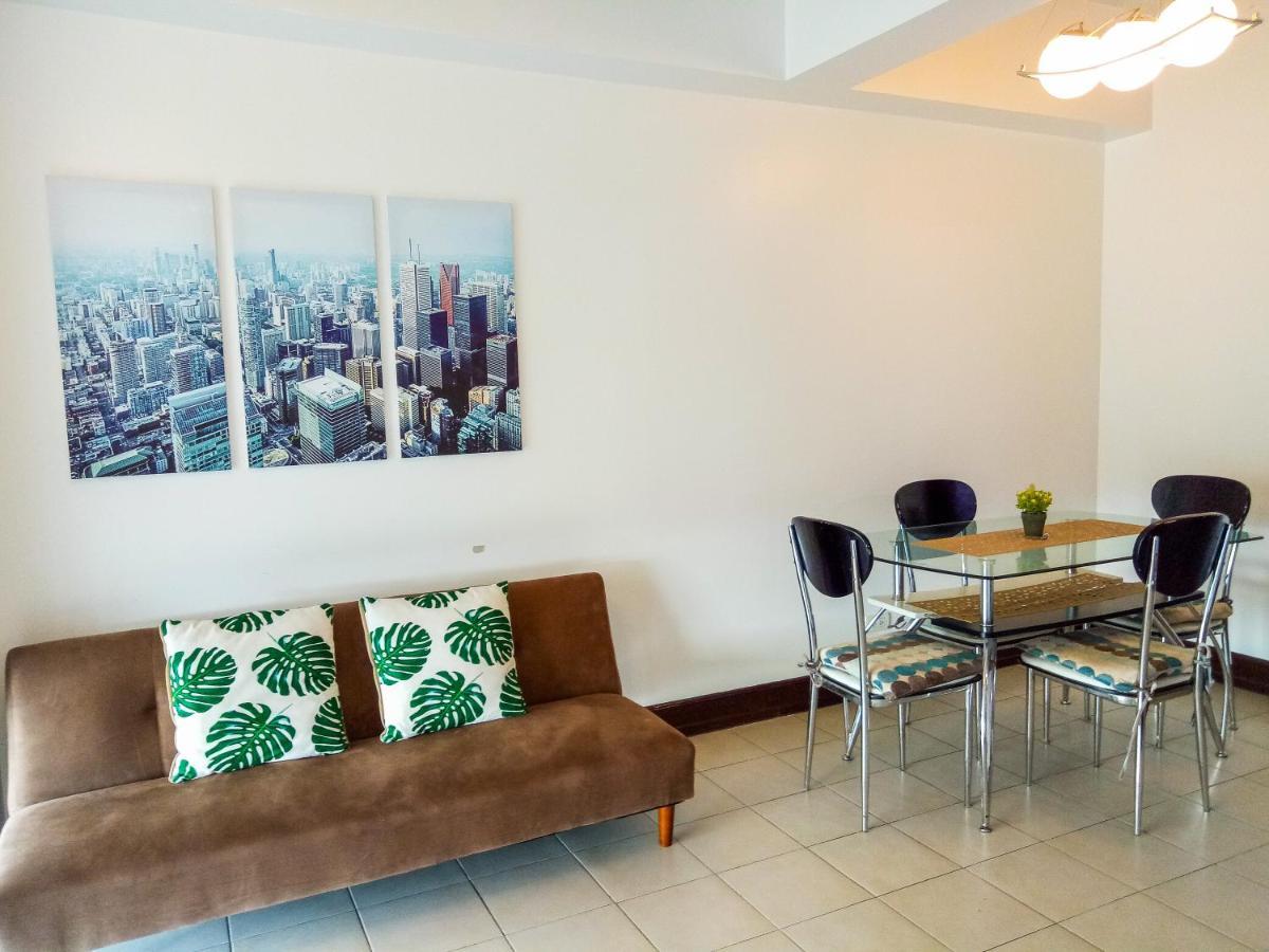 Forbes Area Bgc Taguig Manila Apartamento Exterior foto