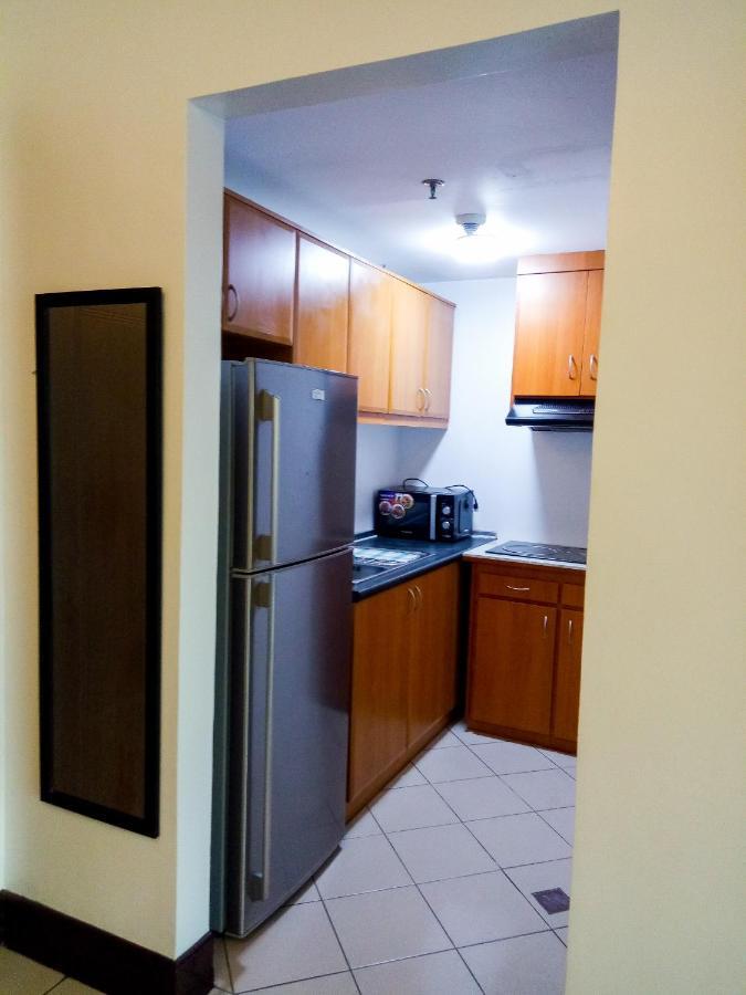 Forbes Area Bgc Taguig Manila Apartamento Exterior foto