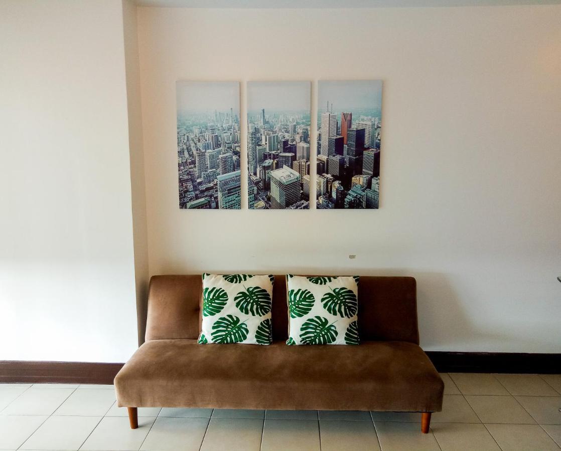 Forbes Area Bgc Taguig Manila Apartamento Exterior foto