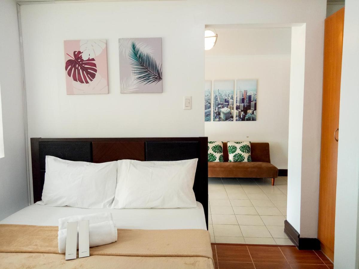 Forbes Area Bgc Taguig Manila Apartamento Exterior foto